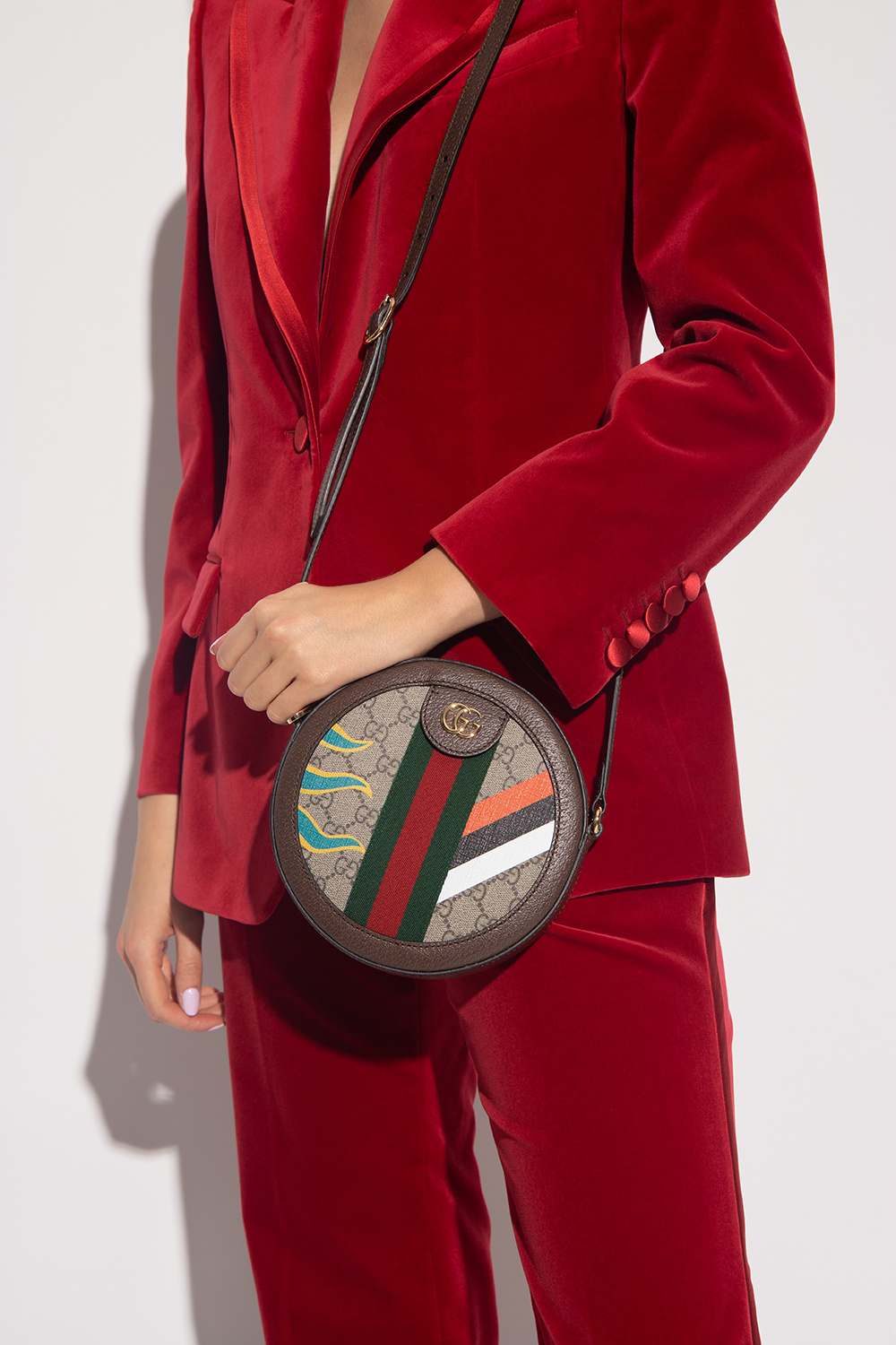 Gucci man 2024 bag with badges